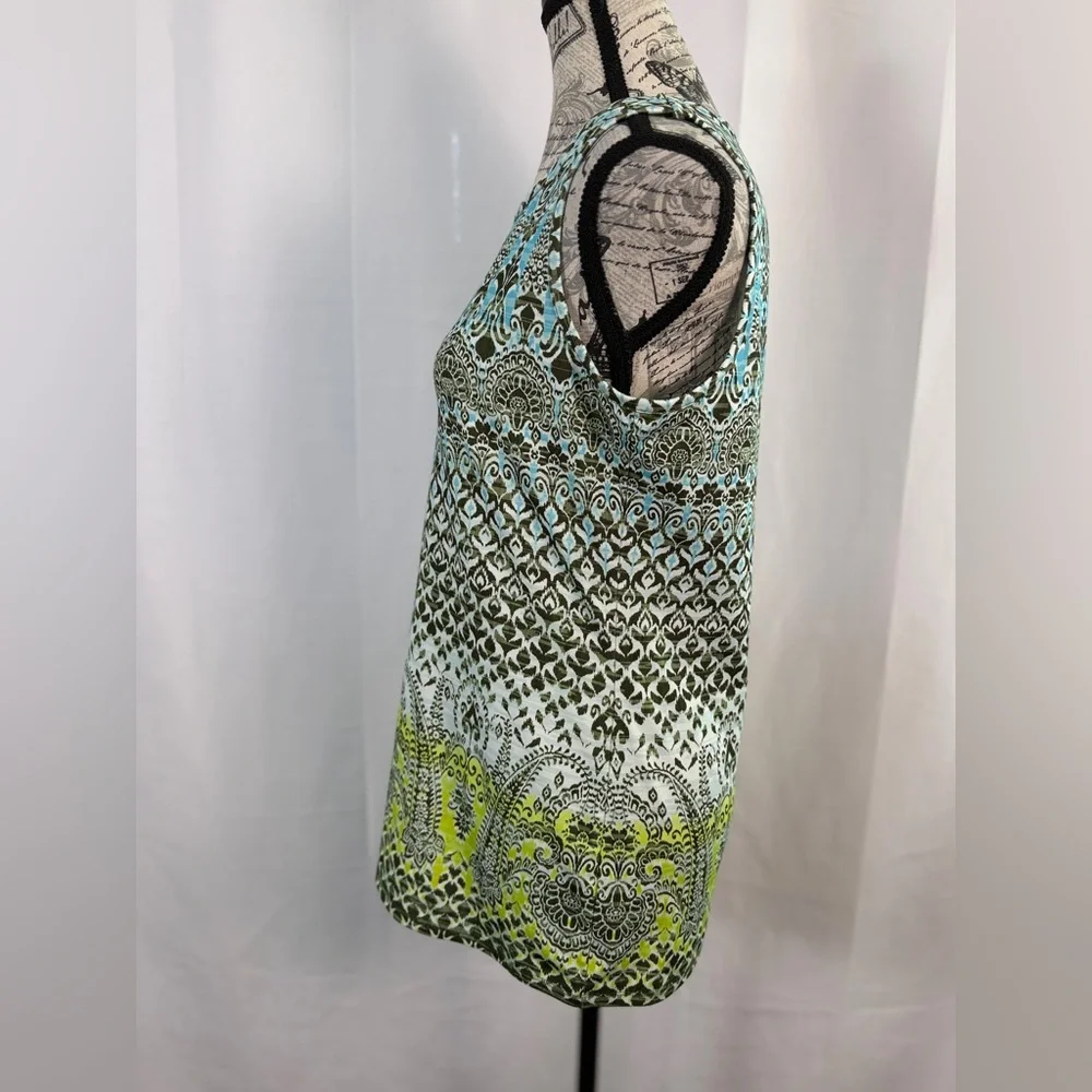 Athleta Sleeveless Top with Blue, Green Patterned size M